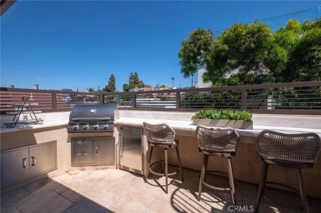 1001 4th, Hermosa Beach, CA 90254