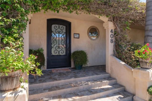 1001 4th, Hermosa Beach, CA 90254