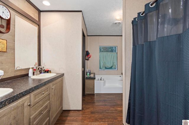 612 Ky 295 N., Kuttawa, KY 42055