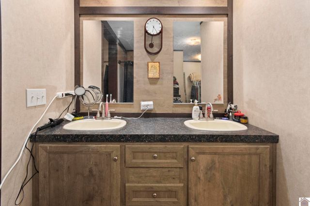 612 Ky 295 N., Kuttawa, KY 42055