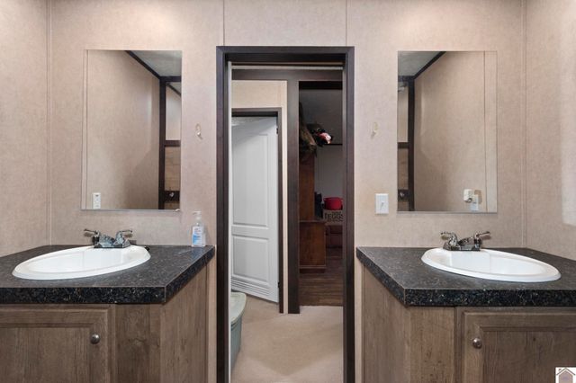 612 Ky 295 N., Kuttawa, KY 42055