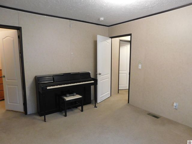 612 Ky 295 N., Kuttawa, KY 42055