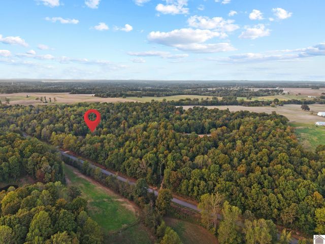 612 Ky 295 N., Kuttawa, KY 42055