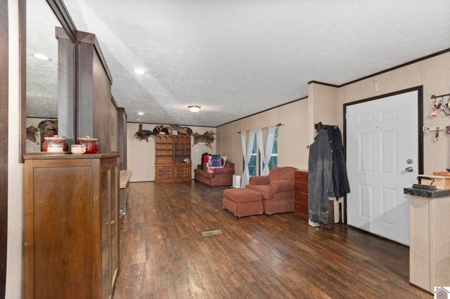 612 Ky 295 N., Kuttawa, KY 42055