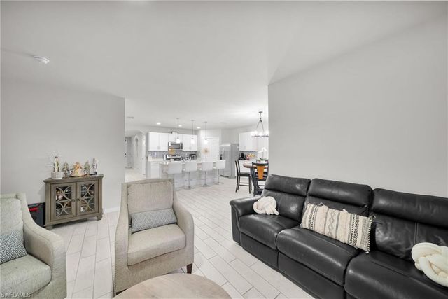 3017 26th ST SW, Lehigh Acres, FL 33976