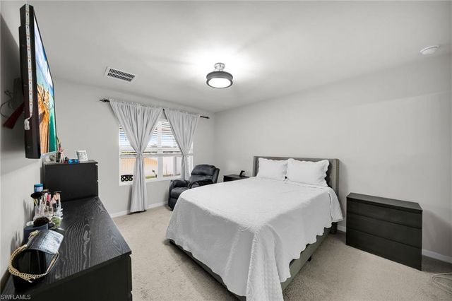 3017 26th ST SW, Lehigh Acres, FL 33976