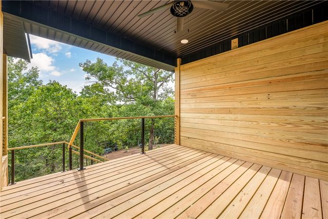 19 Lothian Lane, Bella Vista, AR 72715