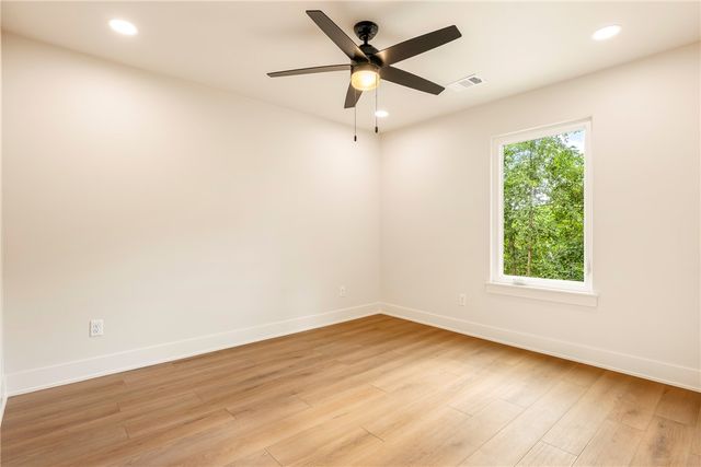 19 Lothian Lane, Bella Vista, AR 72715