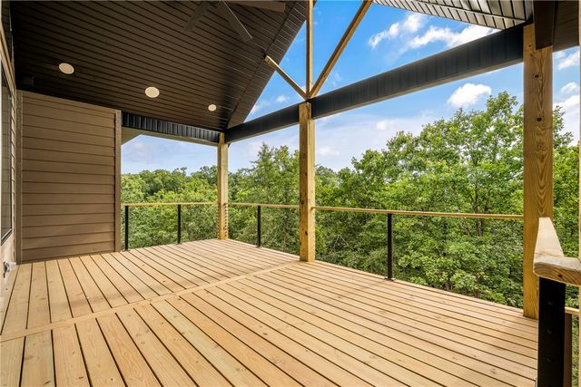19 Lothian Lane, Bella Vista, AR 72715