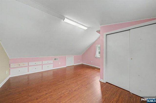 92 Blauvelt Avenue, Bergenfield, NJ 07621