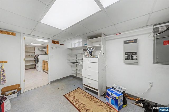 92 Blauvelt Avenue, Bergenfield, NJ 07621
