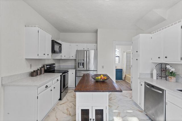 777 Stryker Avenue, Saint Paul, MN 55107