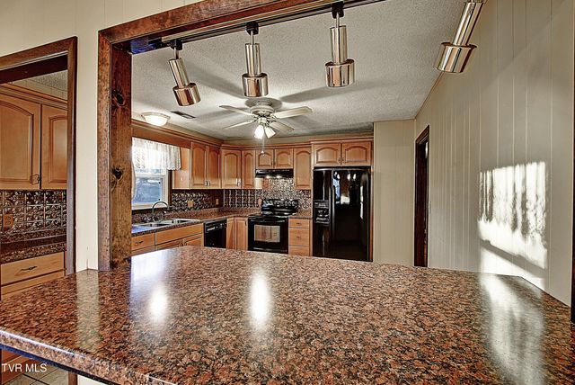 114 Revere Circle, Elizabethton, TN 37643