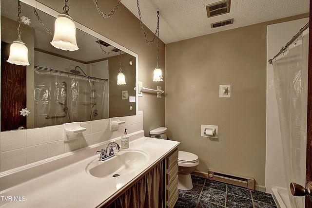 114 Revere Circle, Elizabethton, TN 37643