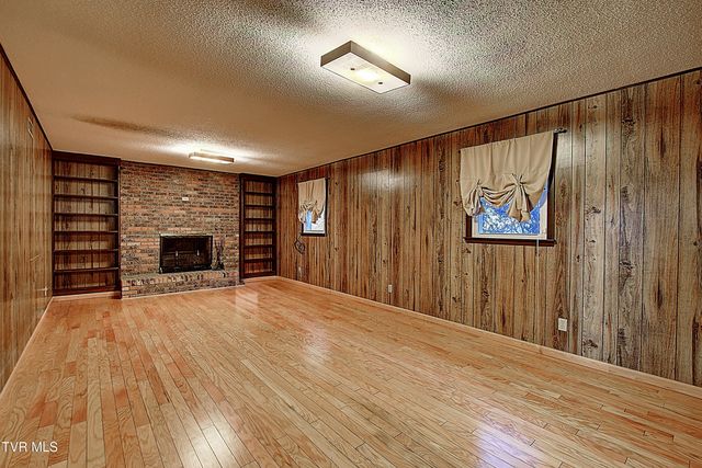 114 Revere Circle, Elizabethton, TN 37643