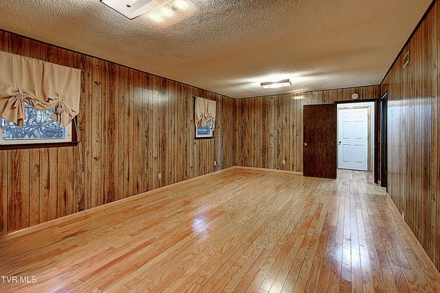 114 Revere Circle, Elizabethton, TN 37643