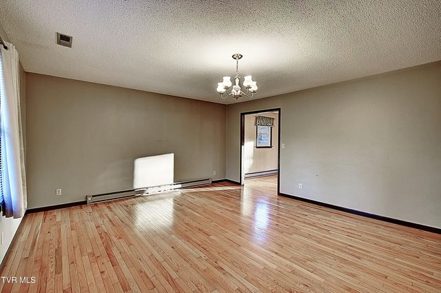 114 Revere Circle, Elizabethton, TN 37643