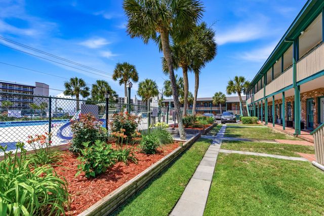 4516 Seaview St Apt 33, North Myrtle Beach, SC 29582