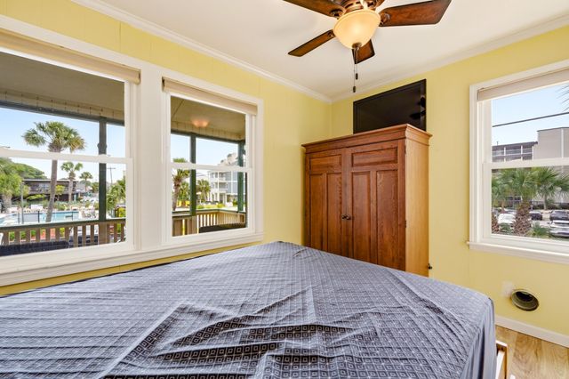 4516 Seaview St Apt 33, North Myrtle Beach, SC 29582