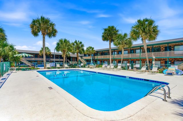 4516 Seaview St Apt 33, North Myrtle Beach, SC 29582