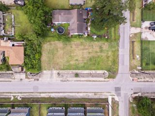 8170 Homewood Lane, Houston, TX 77028