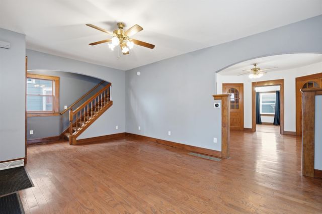 409 A Ave. NW, Cedar Rapids, IA 52405