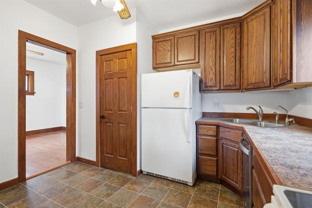 409 A Ave. NW, Cedar Rapids, IA 52405