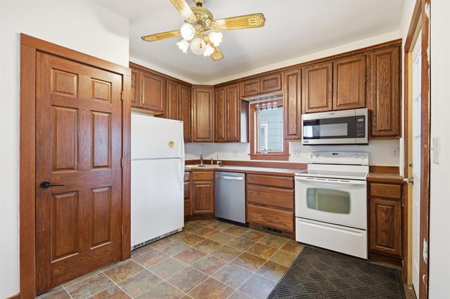 409 A Ave. NW, Cedar Rapids, IA 52405