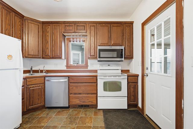 409 A Ave. NW, Cedar Rapids, IA 52405