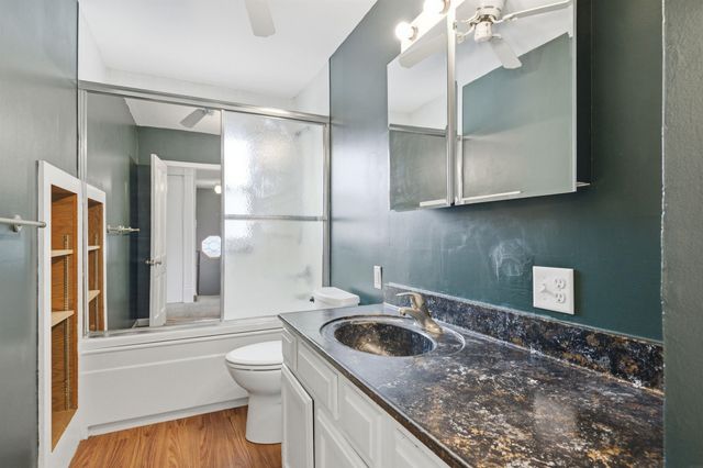 409 A Ave. NW, Cedar Rapids, IA 52405