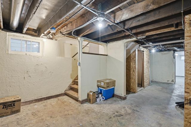 409 A Ave. NW, Cedar Rapids, IA 52405