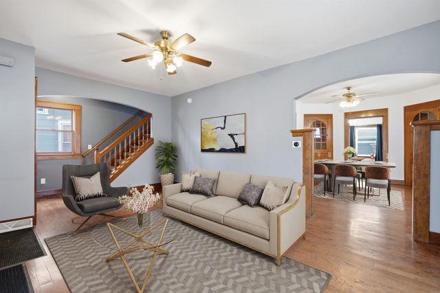 409 A Ave. NW, Cedar Rapids, IA 52405