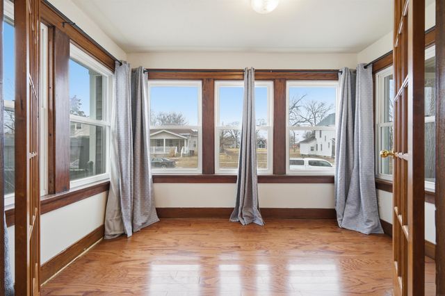 409 A Ave. NW, Cedar Rapids, IA 52405