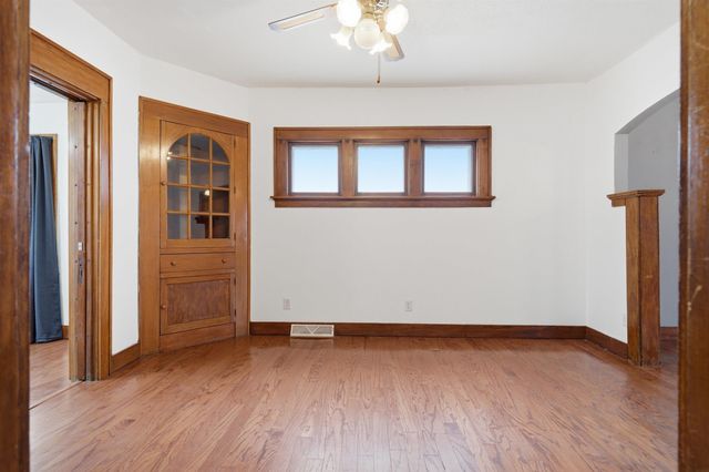 409 A Ave. NW, Cedar Rapids, IA 52405