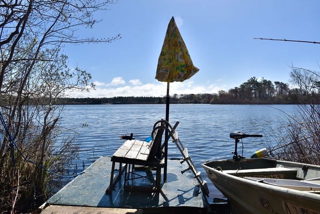 16 Francis St, Wareham, MA 02538