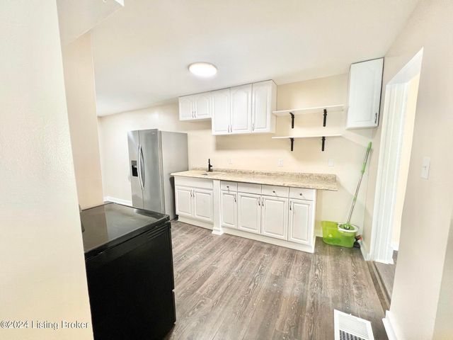 2337 Magazine St, Louisville, KY 40211