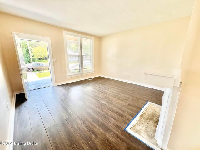 2337 Magazine St, Louisville, KY 40211