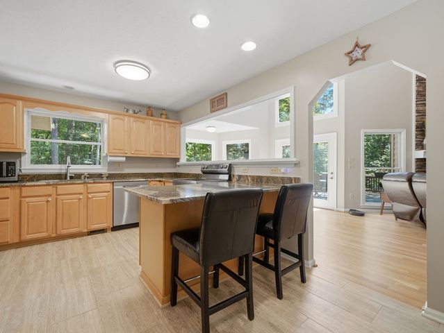142 Armor Court, Ellijay, GA 30540