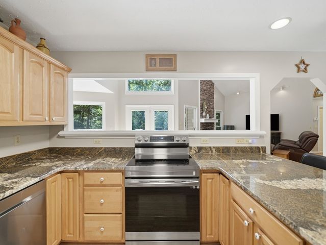 142 Armor Court, Ellijay, GA 30540