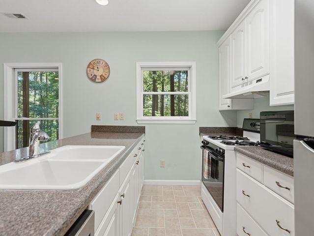 142 Armor Court, Ellijay, GA 30540
