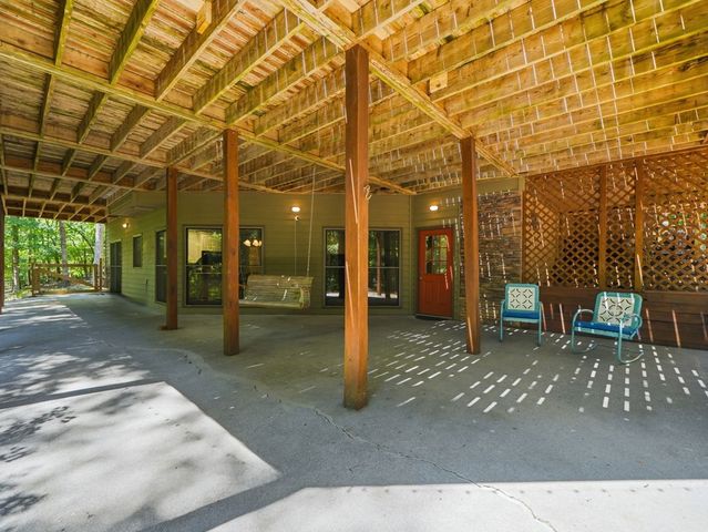 142 Armor Court, Ellijay, GA 30540