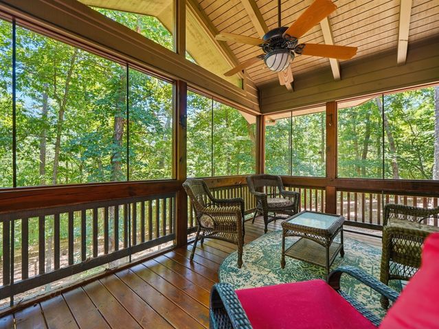 142 Armor Court, Ellijay, GA 30540
