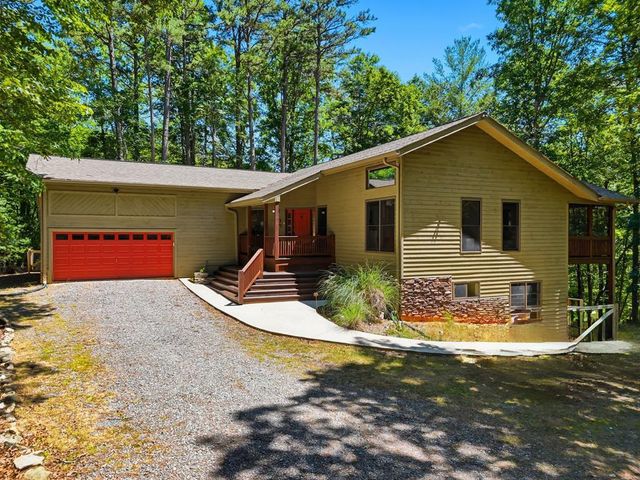 142 Armor Court, Ellijay, GA 30540