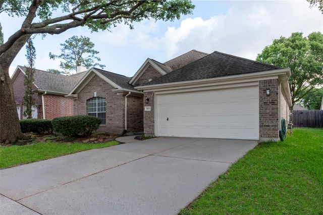 9026 Eaglecove Drive, Houston, TX 77064