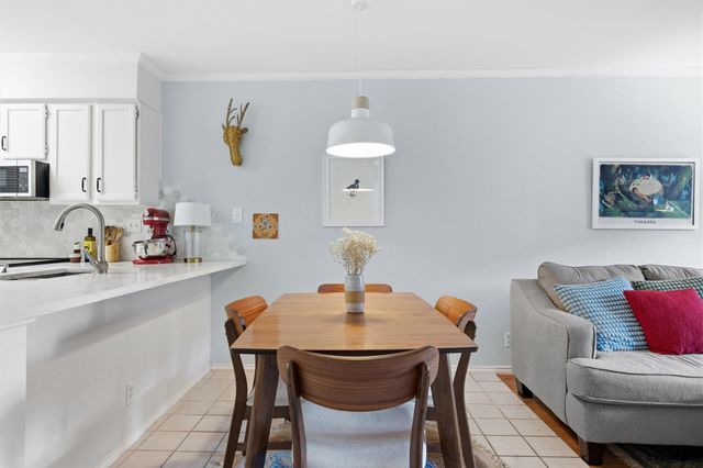 2215 Post RD 1018, Austin, TX 78704