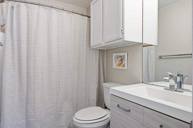 2215 Post RD 1018, Austin, TX 78704