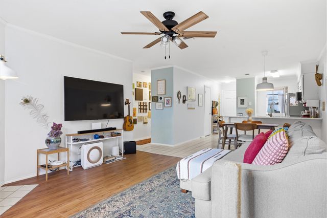 2215 Post RD 1018, Austin, TX 78704