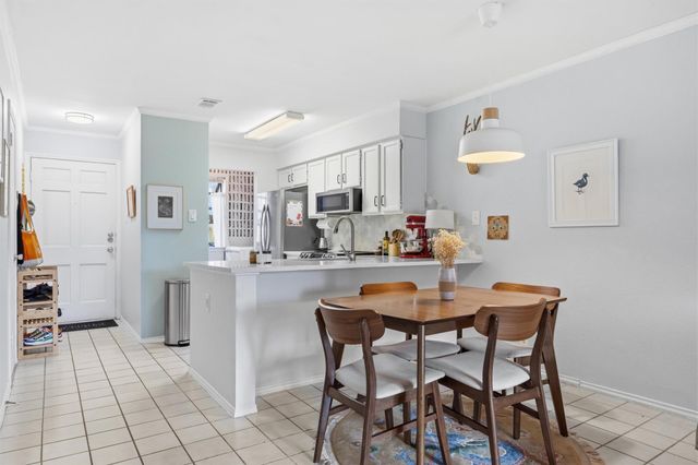 2215 Post RD 1018, Austin, TX 78704