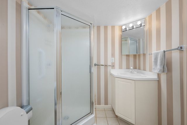 1511 Parklane Drive, Bettendorf, IA 52722