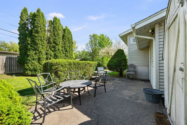 1511 Parklane Drive, Bettendorf, IA 52722